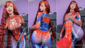 bella-duenas-tiktoker-spiderman-culote-marcado-video-ChicasVip.net